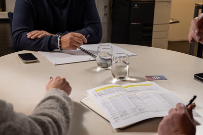 meeting-C1OHGdB5.jpg